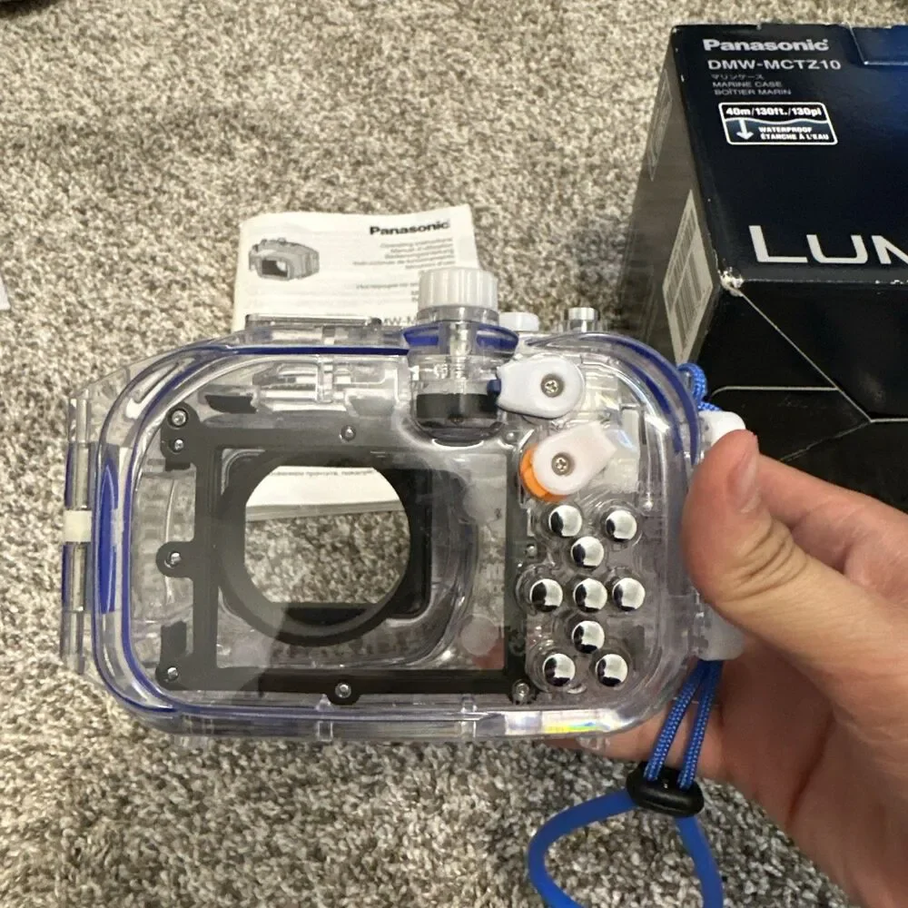 PANASONIC DMW-MCTZ10 Waterproof Underwater Marine Case Lumix DMC-TZ10 Open Box